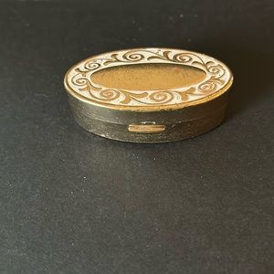 Gold lipstick holder